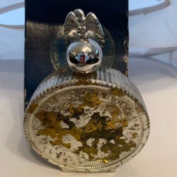 Avon Liberty Dollar Oland Aftershave Peeling Mostly Full In Box - Picture 2 of 9